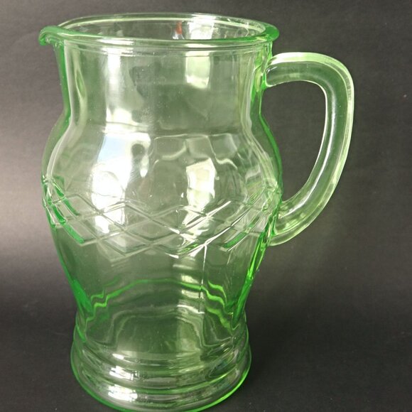 Vintage Green Uranium Glass Pitcher Glows Depression Glass Diamond Cris Cross Pa - Picture 2 of 6